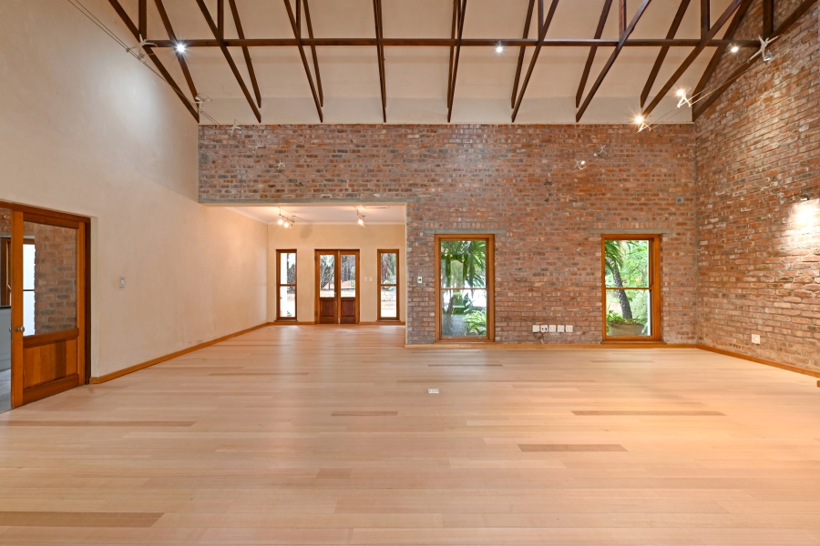 4 Bedroom Property for Sale in Constantia Western Cape